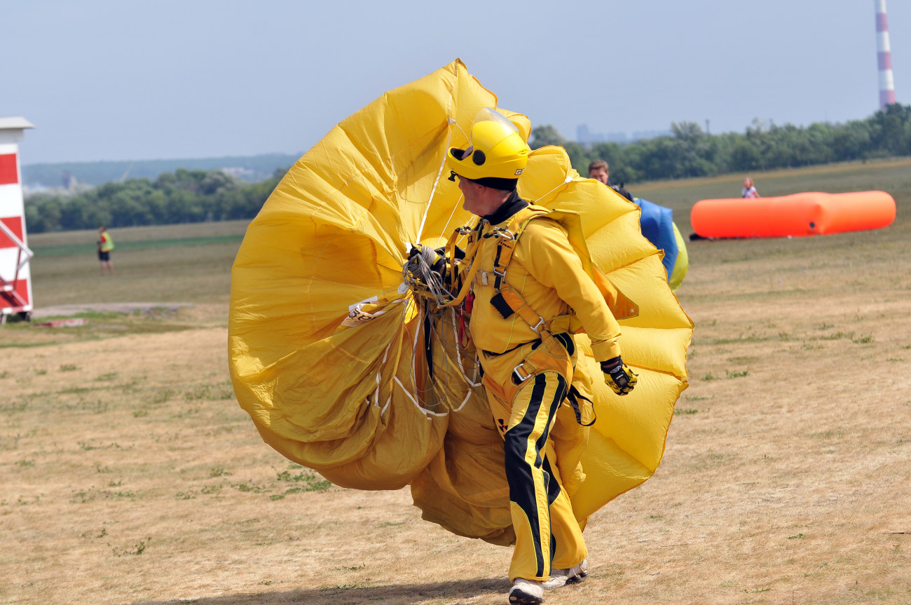 Украинские парашютисты пытались установить рекорд