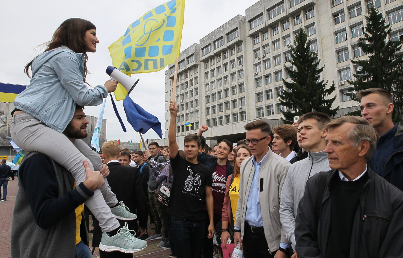 В КПИ первокурсников уже посвятили в студенты