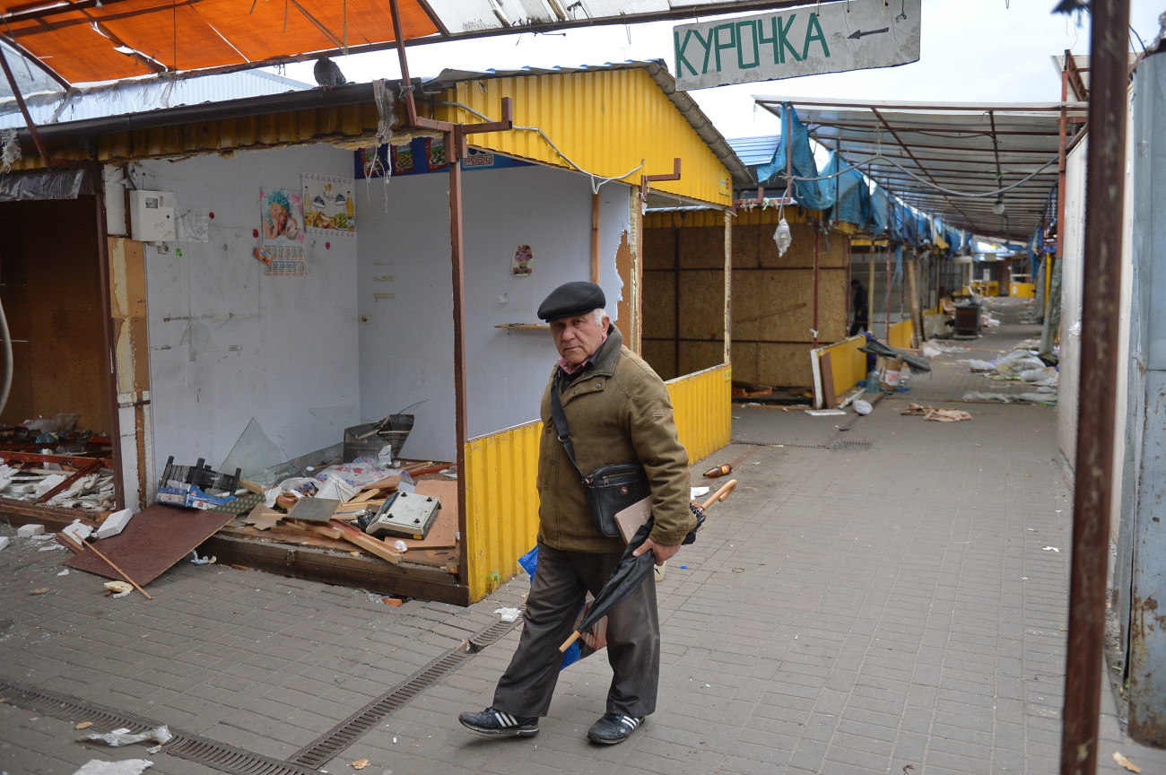 В Киеве возле метро &#171;Лесная&#187; массово сносят МАФы