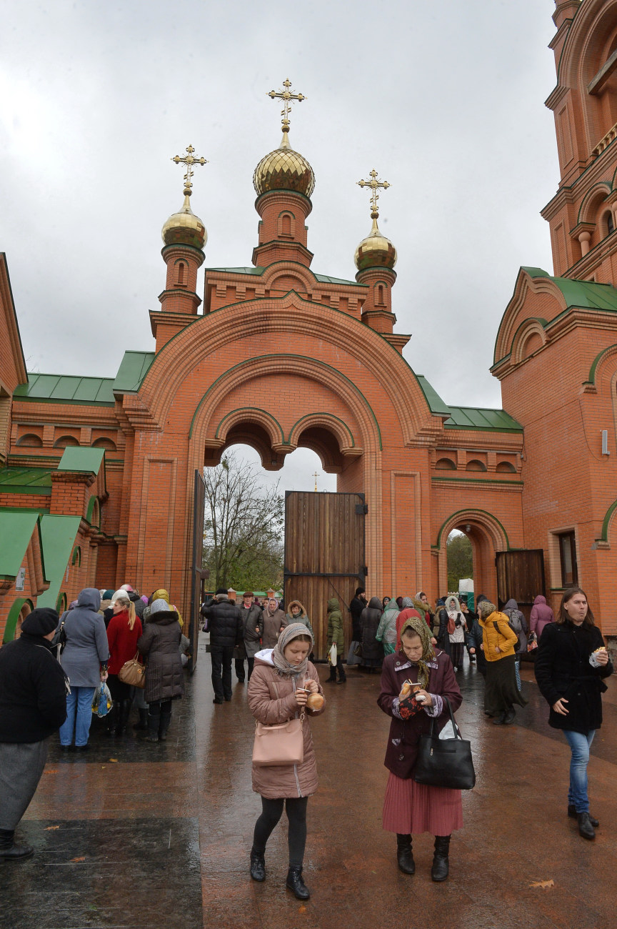 В Свято-Покровском Голосеевском мужском монастыре Киева помолились за монахиню Алипию