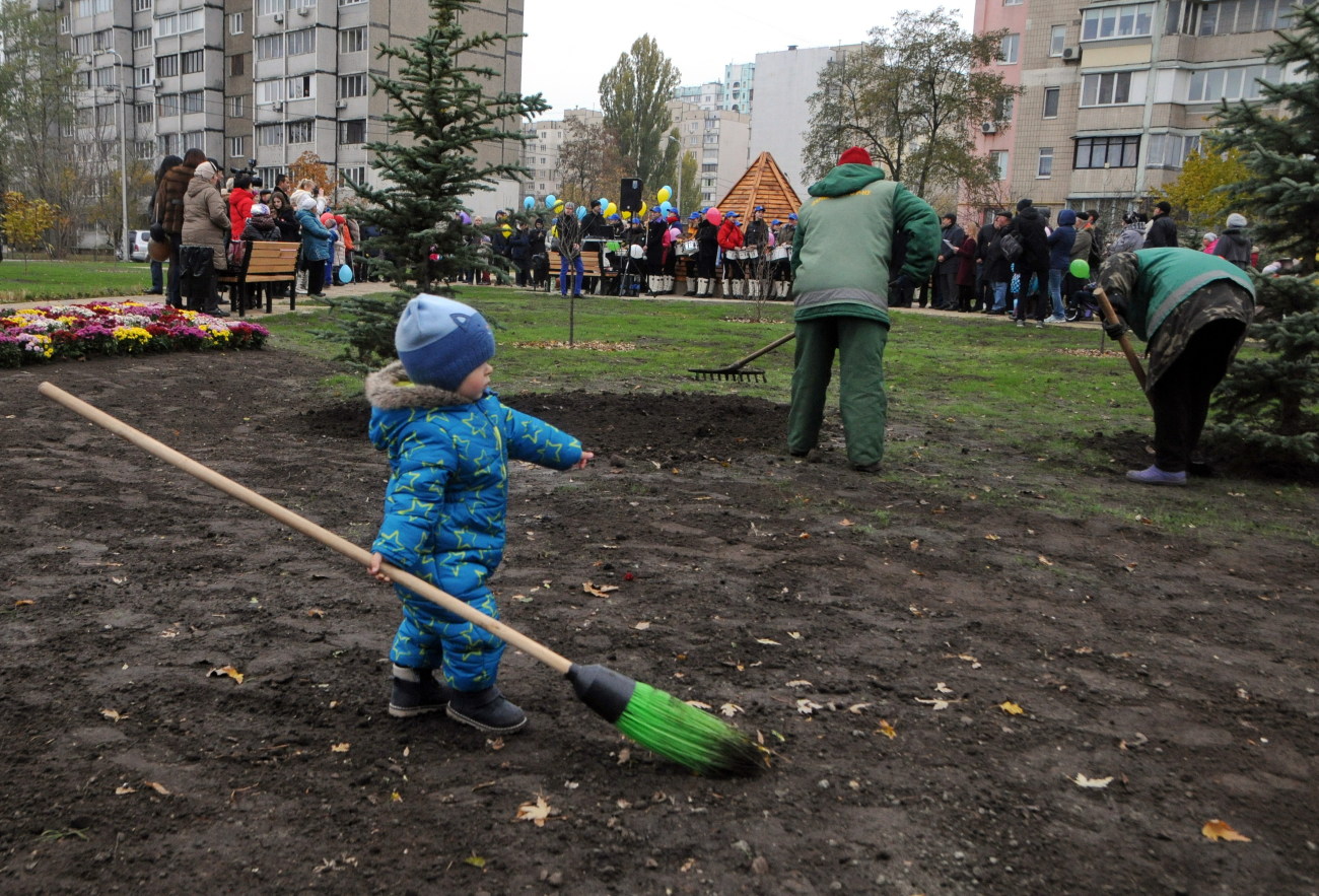 В Киеве открыли еще один сквер