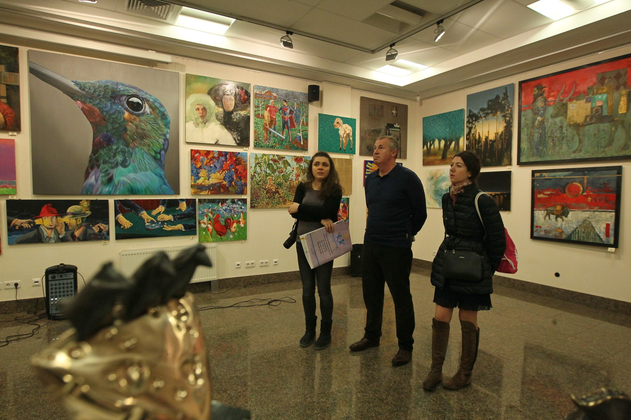 В Киеве проходит преаукционная выставка картин известных украинских художников