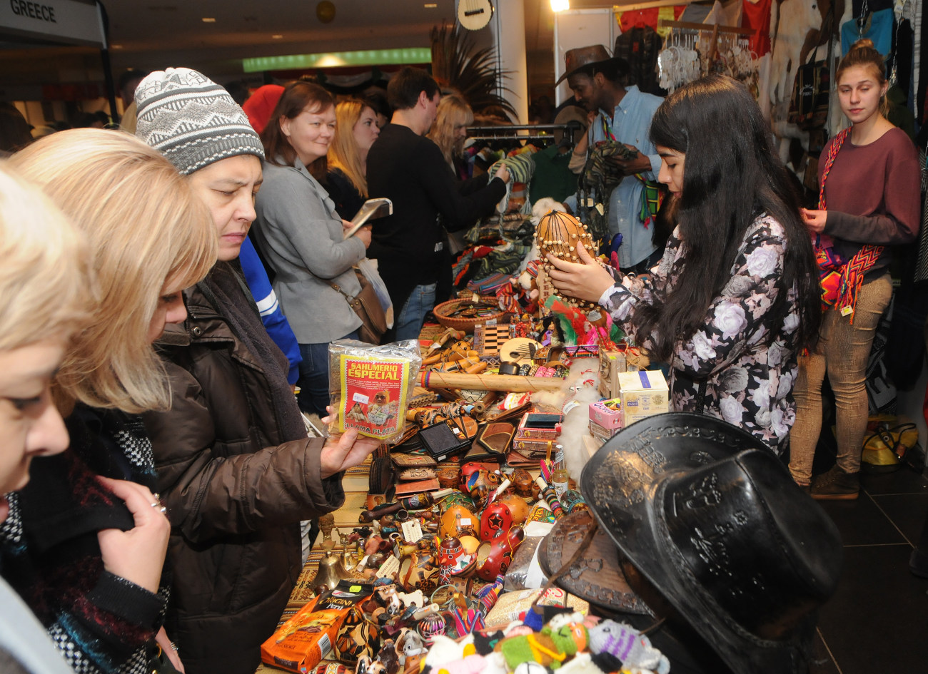 Международный женский клуб Киева организовал благотворительную новогоднюю ярмарку