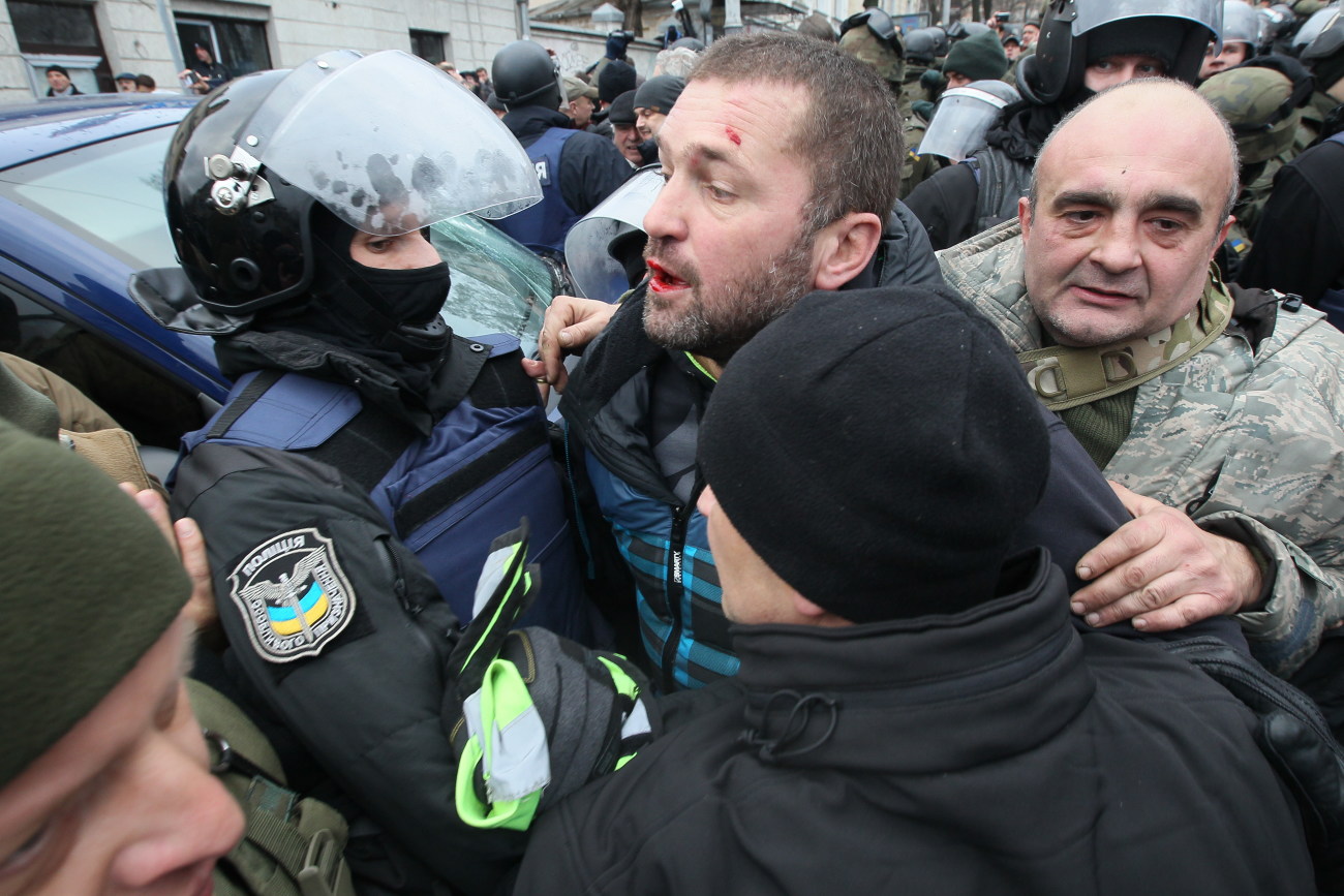 Бои за Саакашвили: рукопашная, газ и кровь