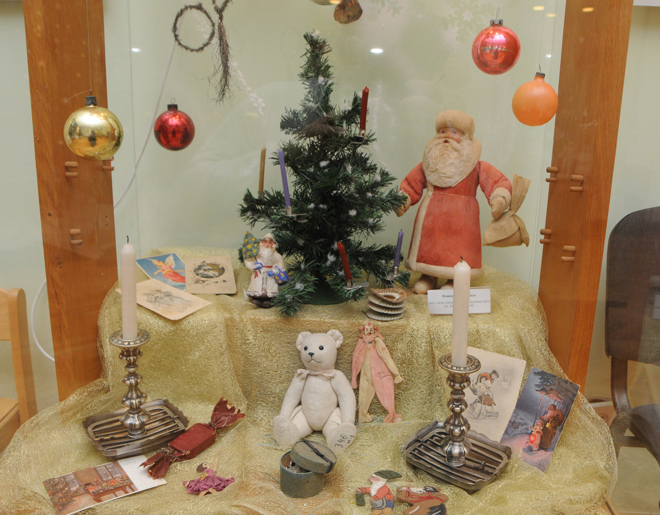 В Киеве проходит новогодняя выставка &#171;Алхимия праздника&#187;