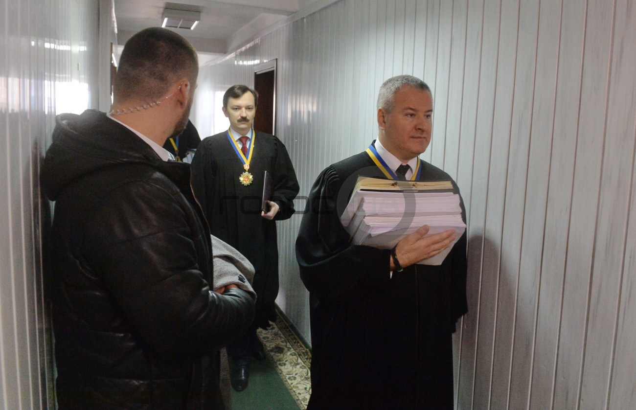 Дело Януковича: Порошенко отказался ехать в суд