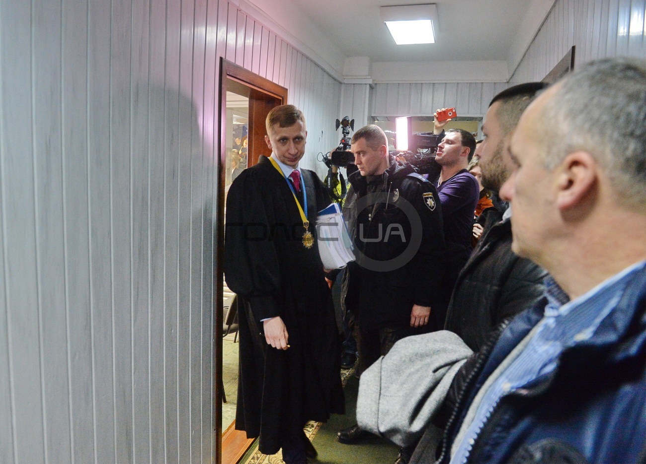 Дело Януковича: Порошенко отказался ехать в суд