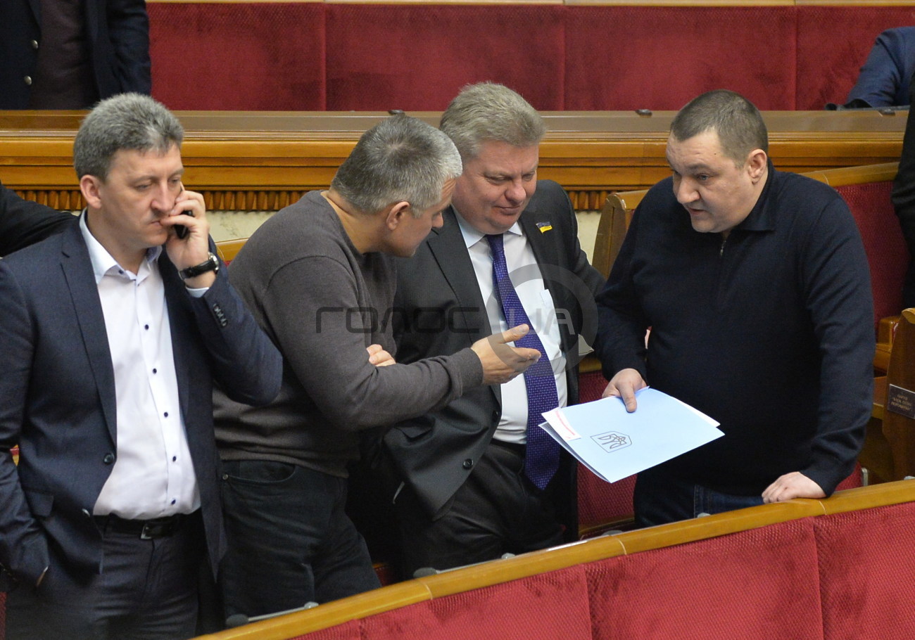 В Раде не хватило голосов, чтобы утвердить повестку дня сессии