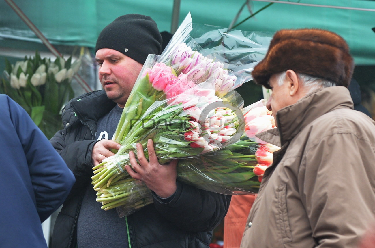 Как в Киеве еще празднуют 8 Марта