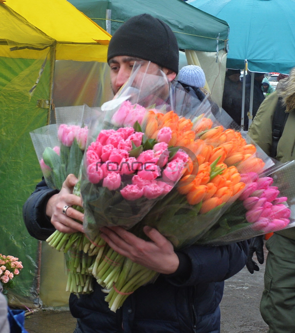 Как в Киеве еще празднуют 8 Марта