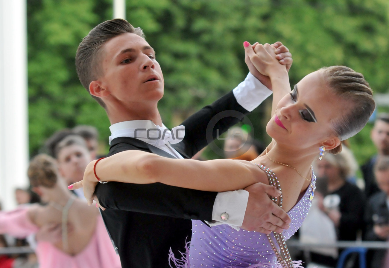 В Харькове состоялся Фестиваль бального танца под открытым небом