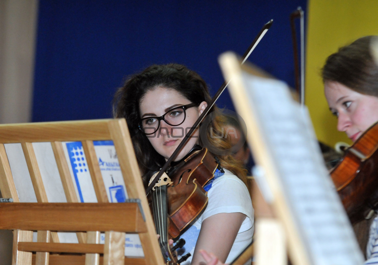 В Харькове проходят концерты выдающихся молодых музыкантов из четырёх стран: журналистов пригласили на репетицию