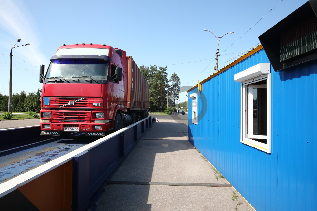 На Киевщине проверили весовую нагрузку на автодороги