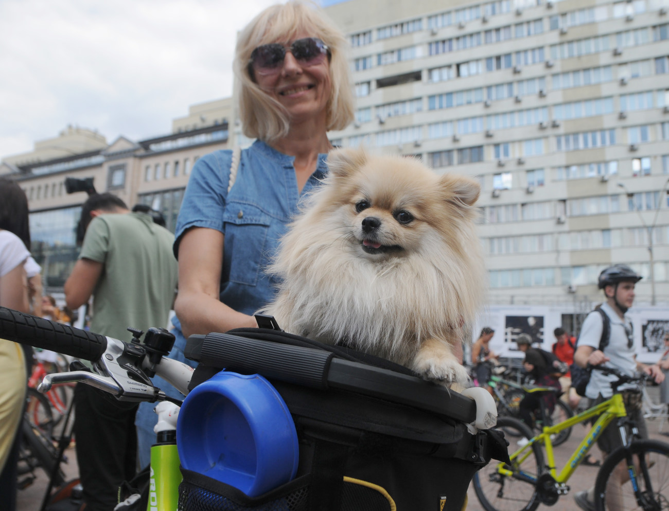 В Киеве состоялся ежегодный велопарад девушек Kyiv Cycle Chic