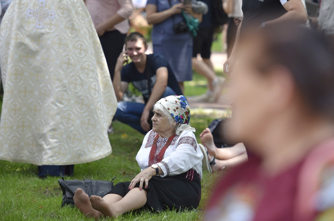 Верующие Украинской автокефальной православной церкви  прошли крестным ходом в Киеве