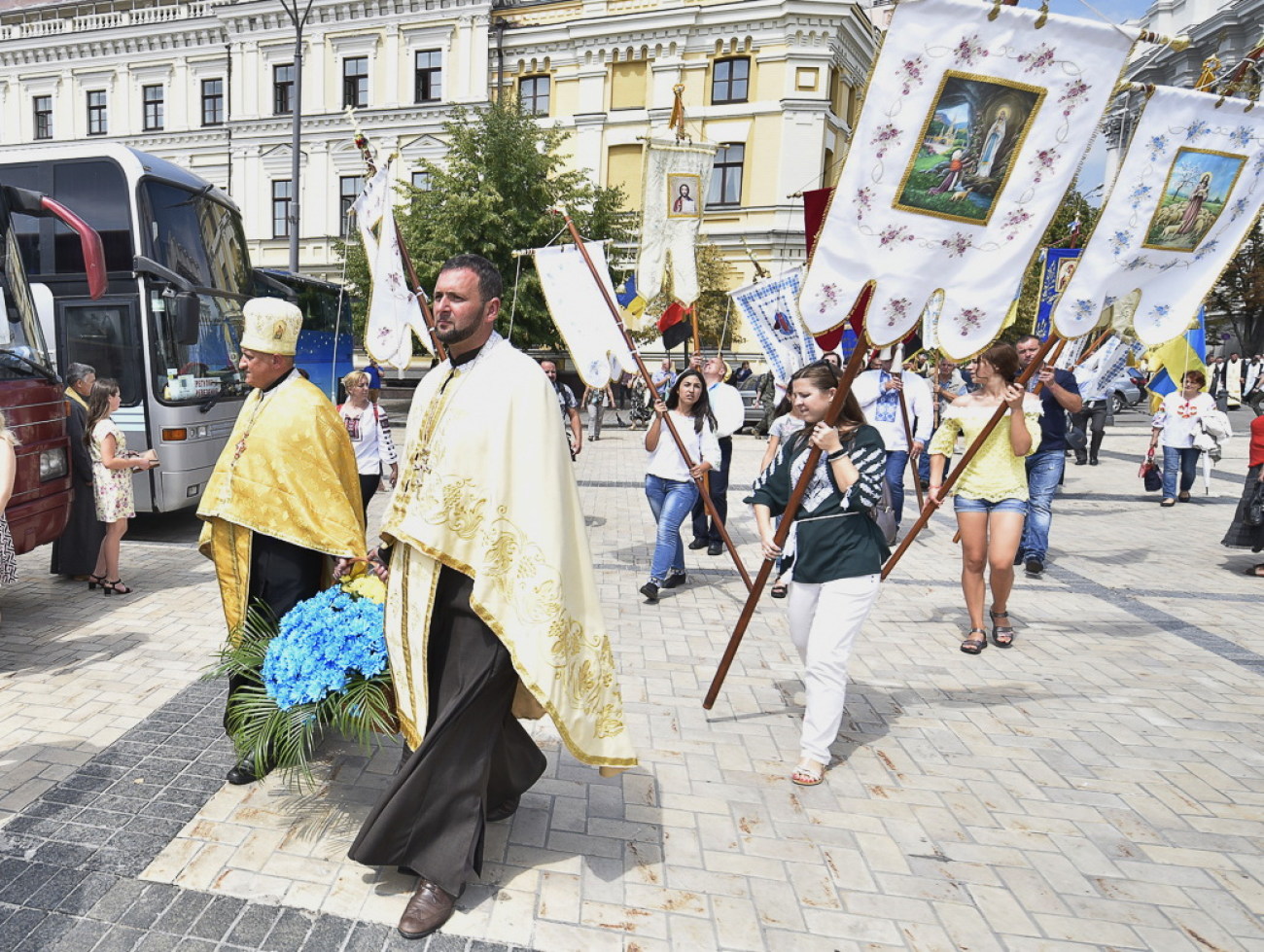 Верующие Украинской автокефальной православной церкви  прошли крестным ходом в Киеве