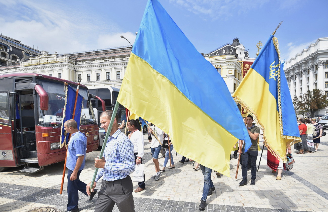 Верующие Украинской автокефальной православной церкви  прошли крестным ходом в Киеве