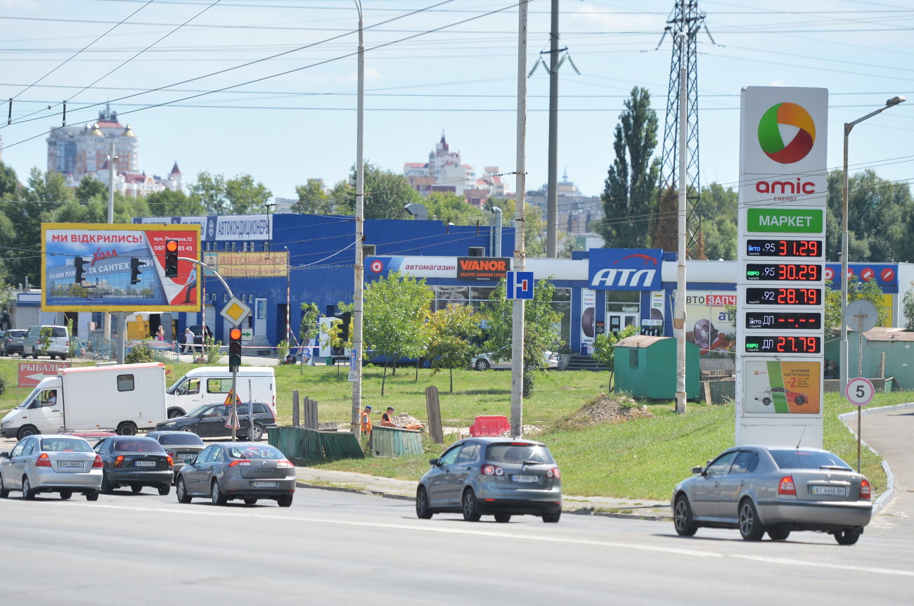 В Украине дорожает бензин