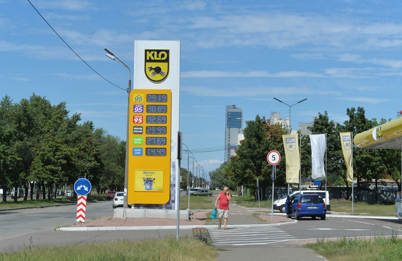 В Украине дорожает бензин