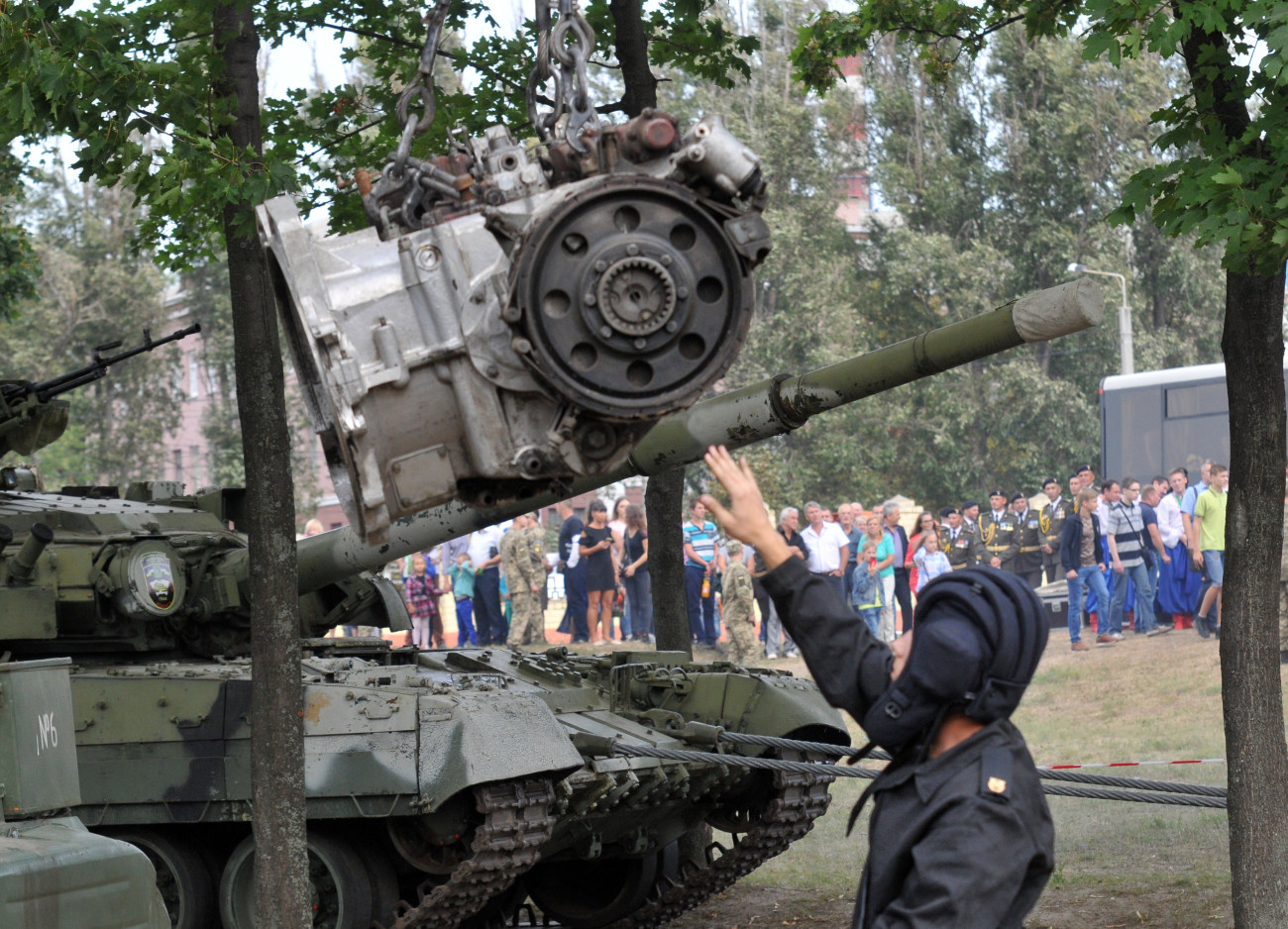 В Харькове отпраздновали день танкиста