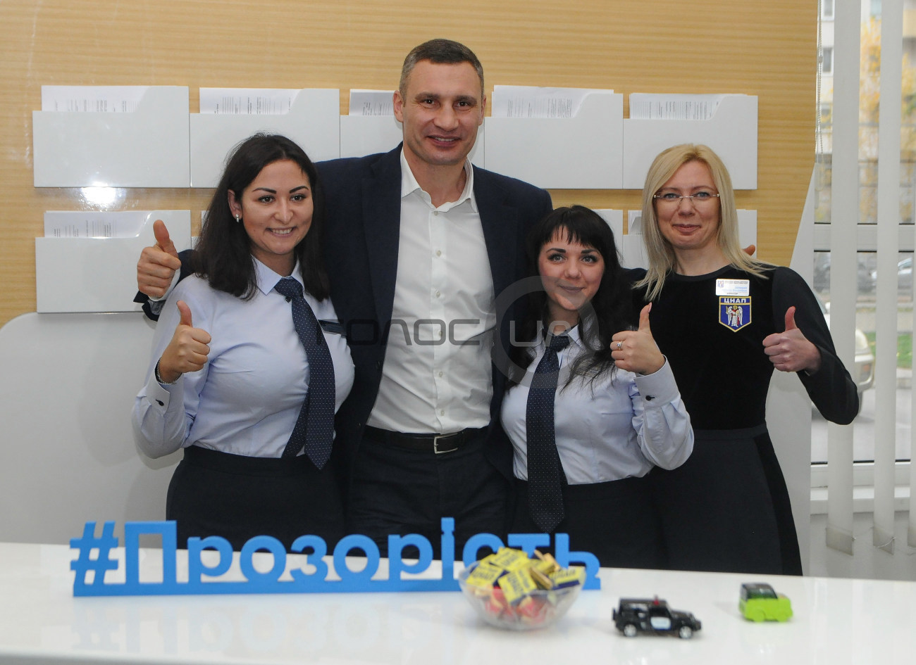 Водительские права по-быстрому: в Киеве презентовали пилотный проект по первичной регистрации транспортных средств