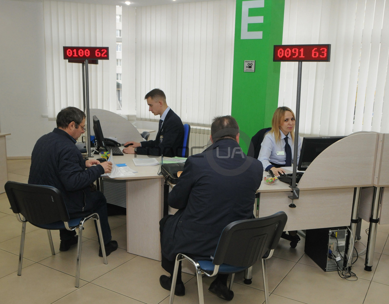 Водительские права по-быстрому: в Киеве презентовали пилотный проект по первичной регистрации транспортных средств