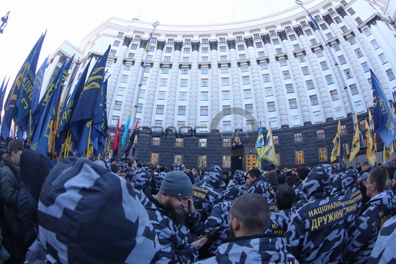 В Киеве &#171;нацдружинники&#187; требовали создания Министерства по делам ветеранов