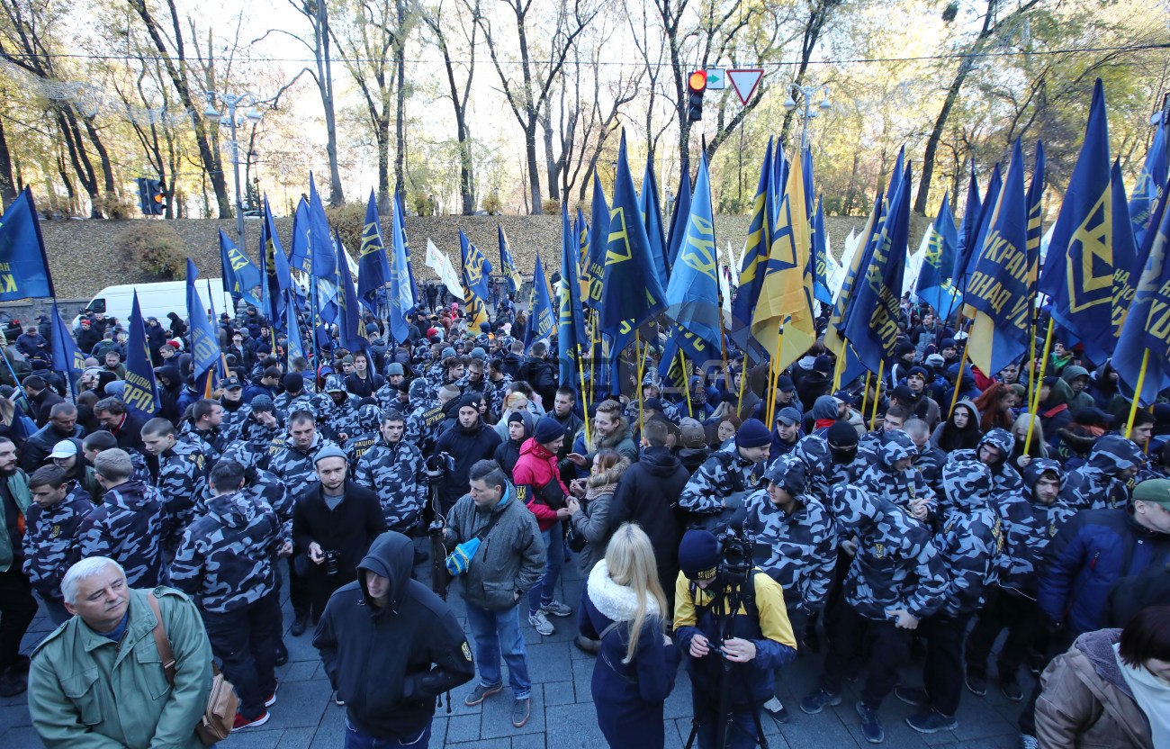 В Киеве &#171;нацдружинники&#187; требовали создания Министерства по делам ветеранов