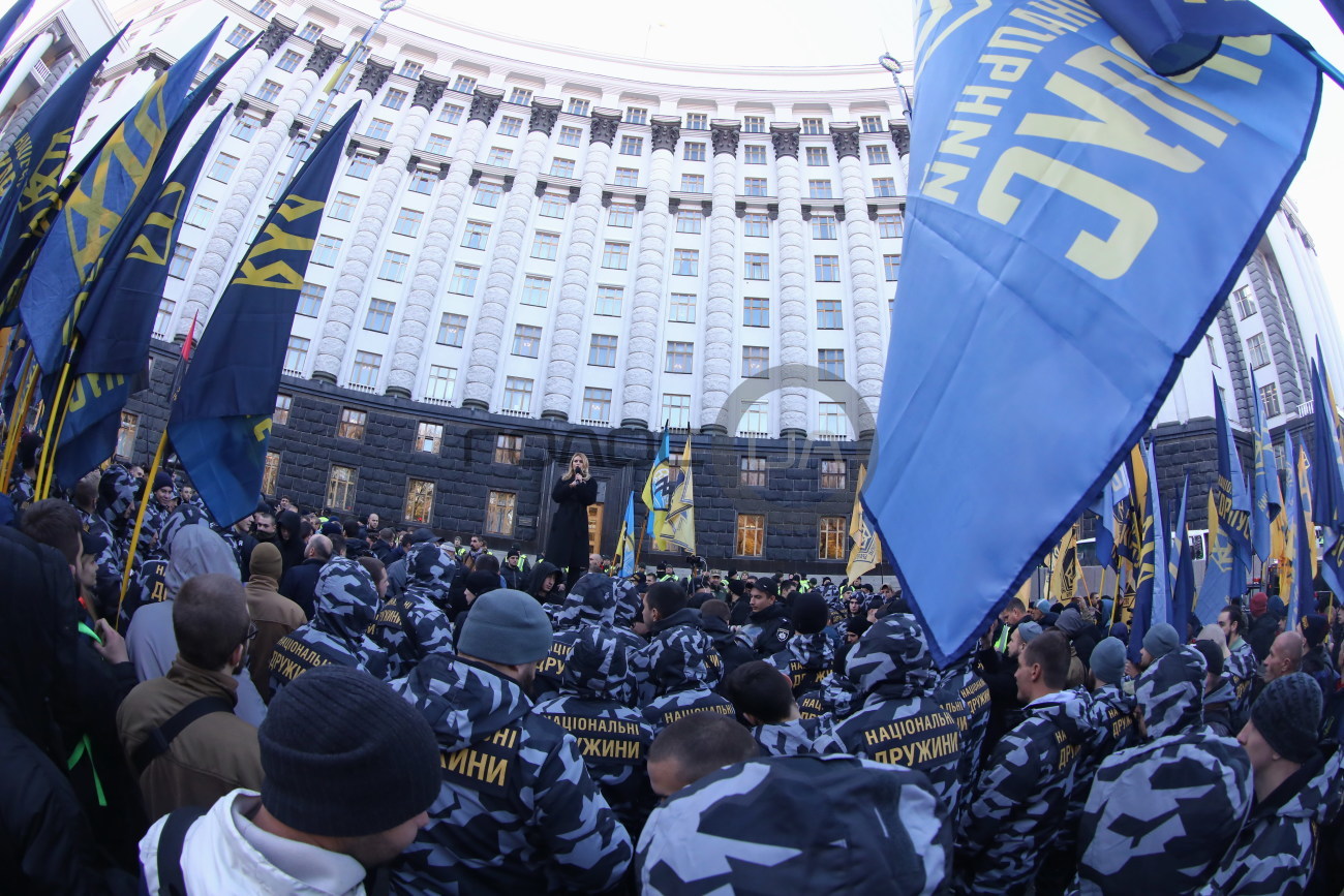 В Киеве &#171;нацдружинники&#187; требовали создания Министерства по делам ветеранов