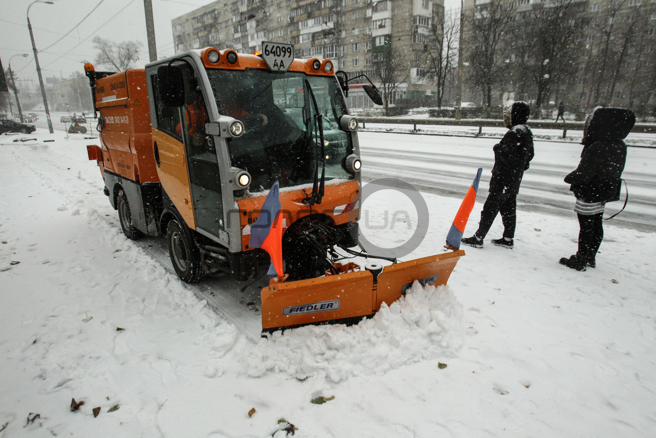Первый снег в Киеве вызвал Апокалипсис