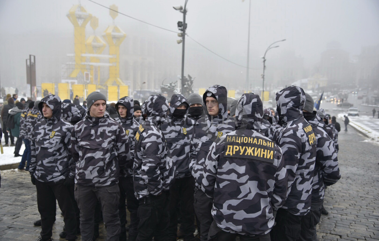 В центр Киева подтягивается Нацкорпус