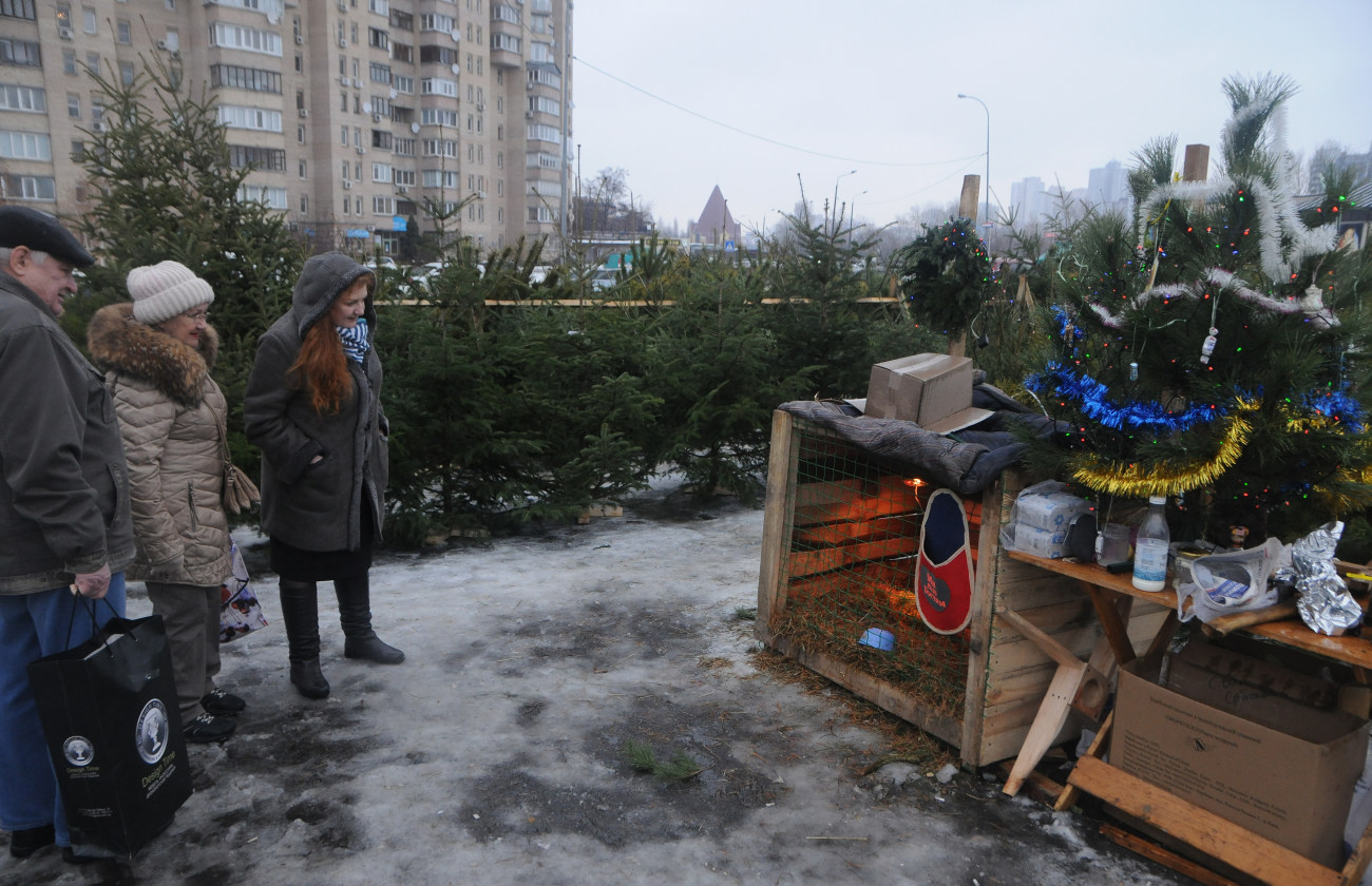 31 декабря украинцы мало думают о старте избирательной кампании: все готовятся к Новому году
