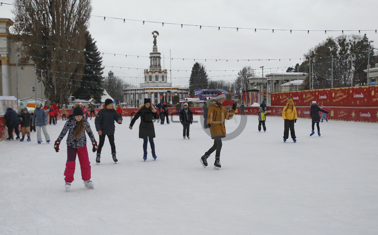 На ВДНХ в Киеве уже четвертый год гостей встречает &#171;Зимняя страна&#187;