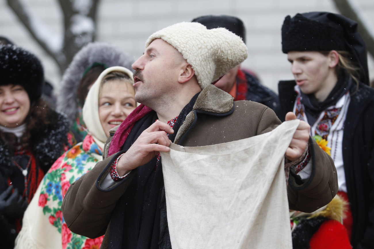 На Софийской площади в Киеве пели колядки