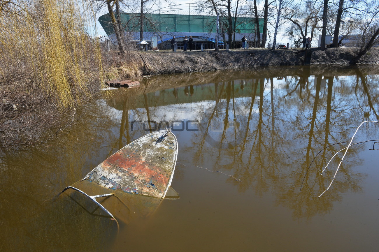 Журналистам показали рыбразводник осетров