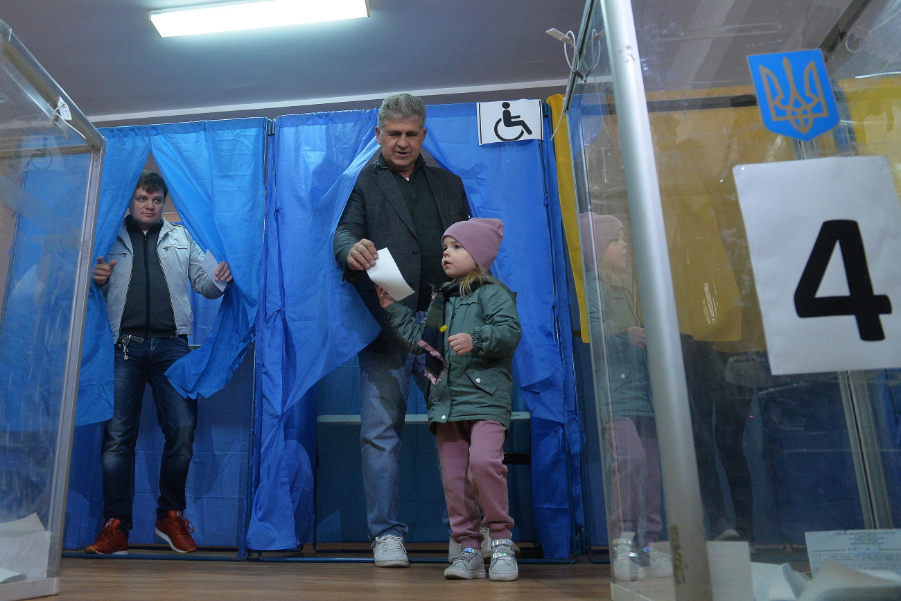 В Украине проходит второй тур выборов Президента Украины