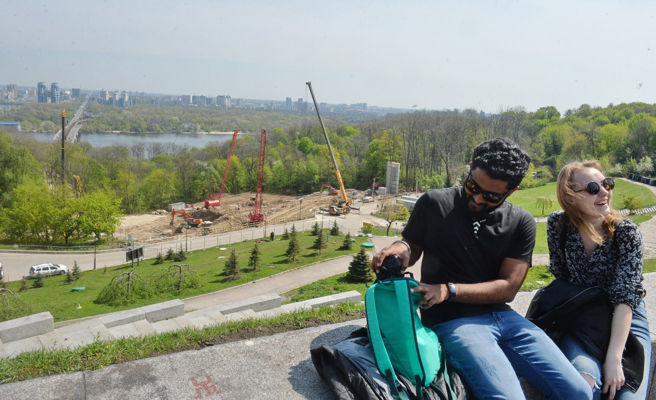 В Киеве строят вторую очередь мемориала Голодомору