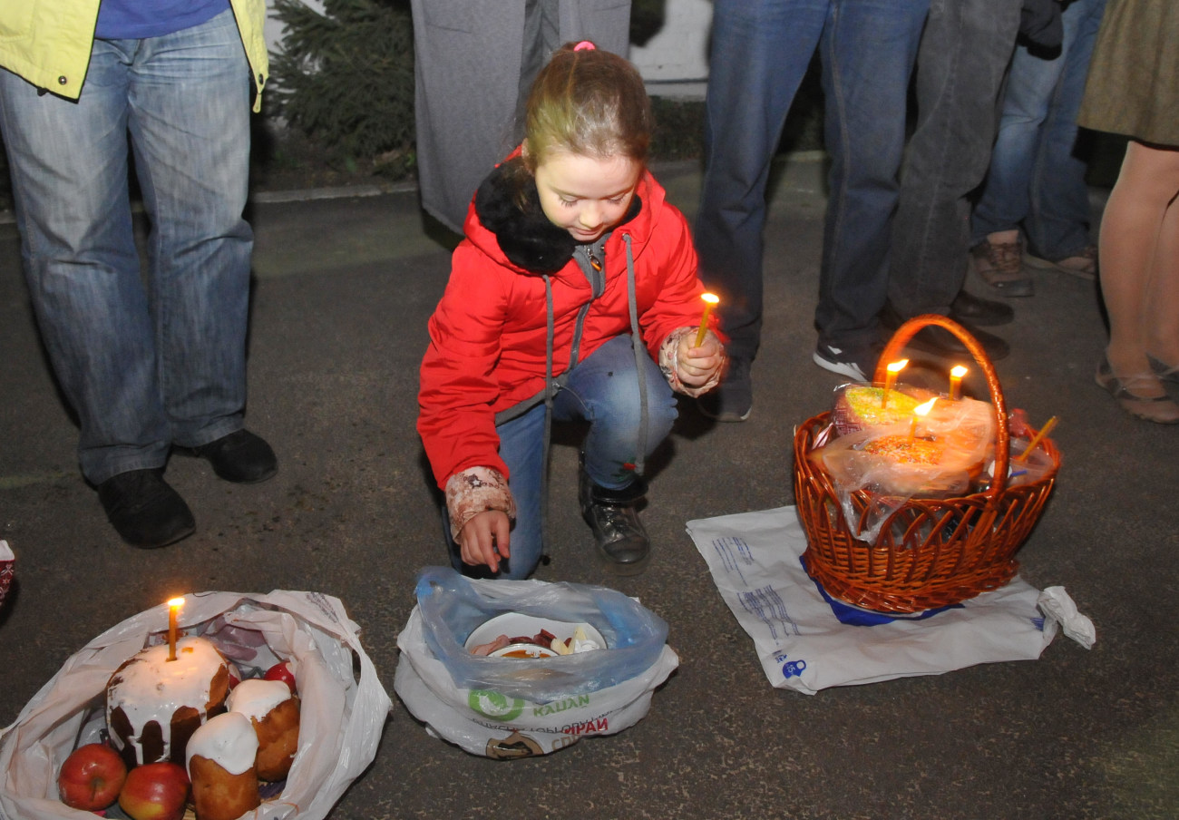 Ночное Пасхальное богослужение в Харькове