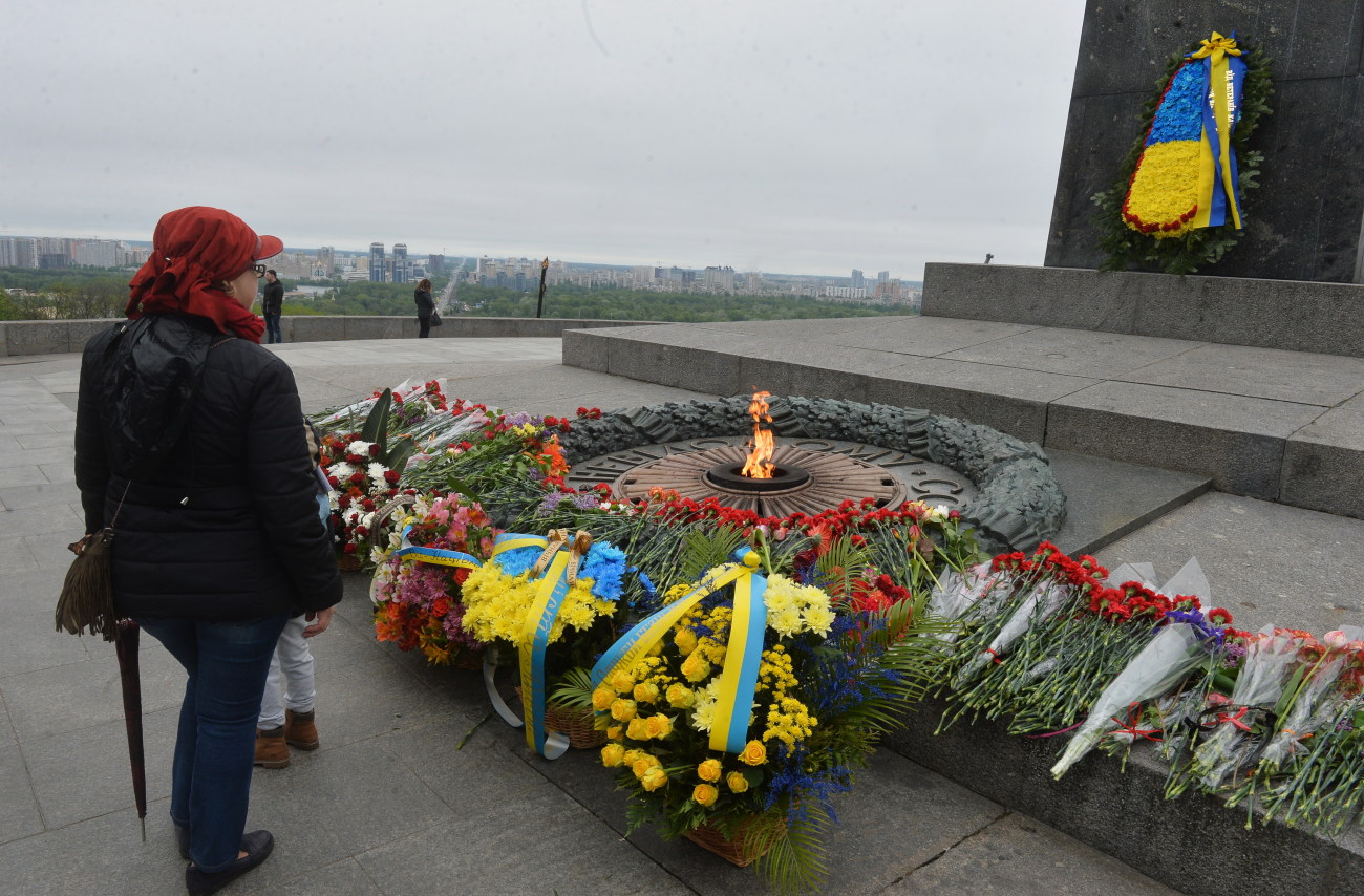 День памяти и примирения в Киеве: пусто и дождливо