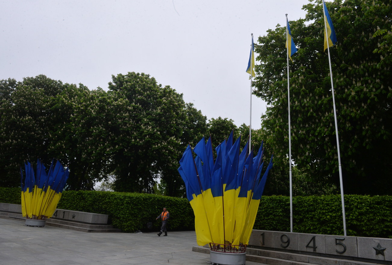 День памяти и примирения в Киеве: пусто и дождливо