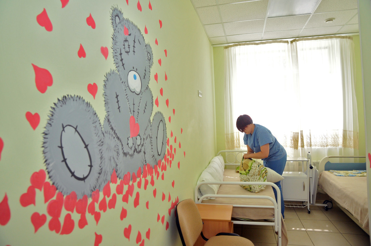 Харьковские художницы расписали стены хосписа для детей