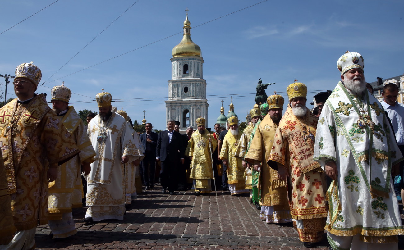 Первый Кресный ход ПЦУ: в рядах замечен Порошенко