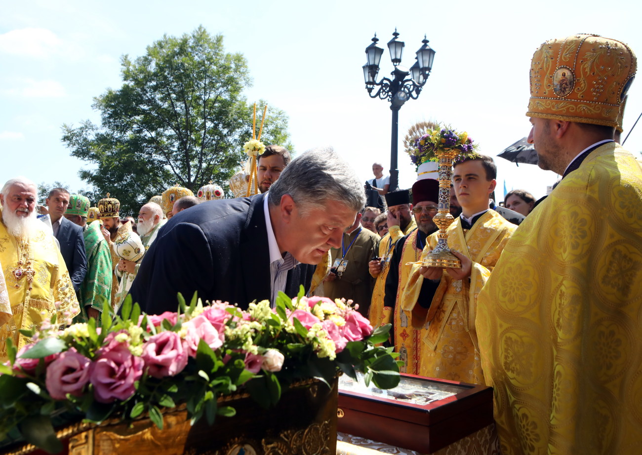 Первый Кресный ход ПЦУ: в рядах замечен Порошенко