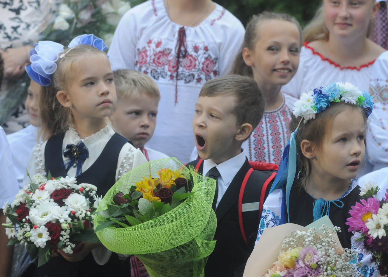 В украинских школьников начался учебный год