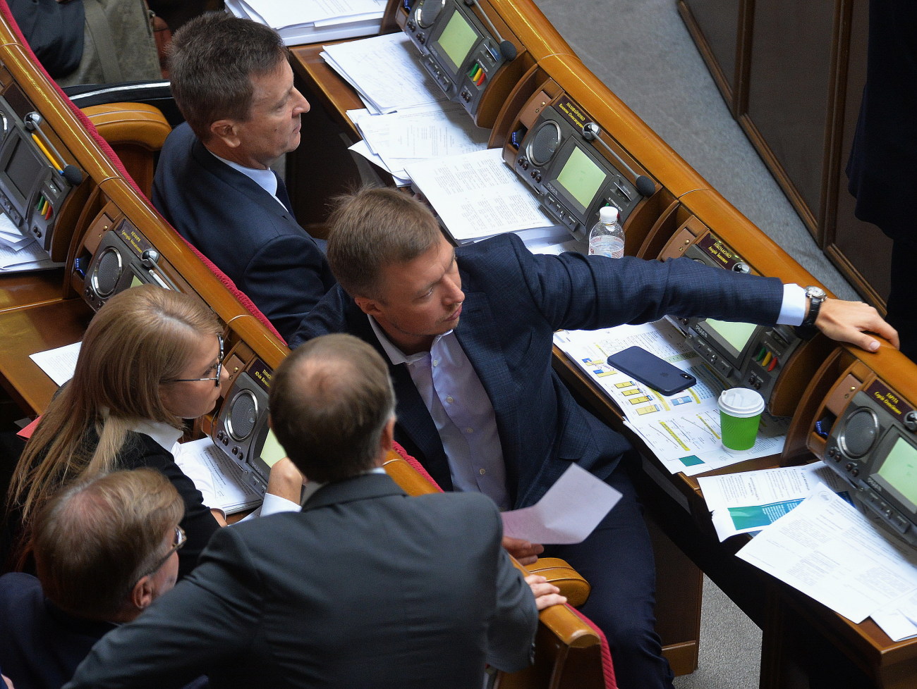 Депутаты начали рассматривать бюджет