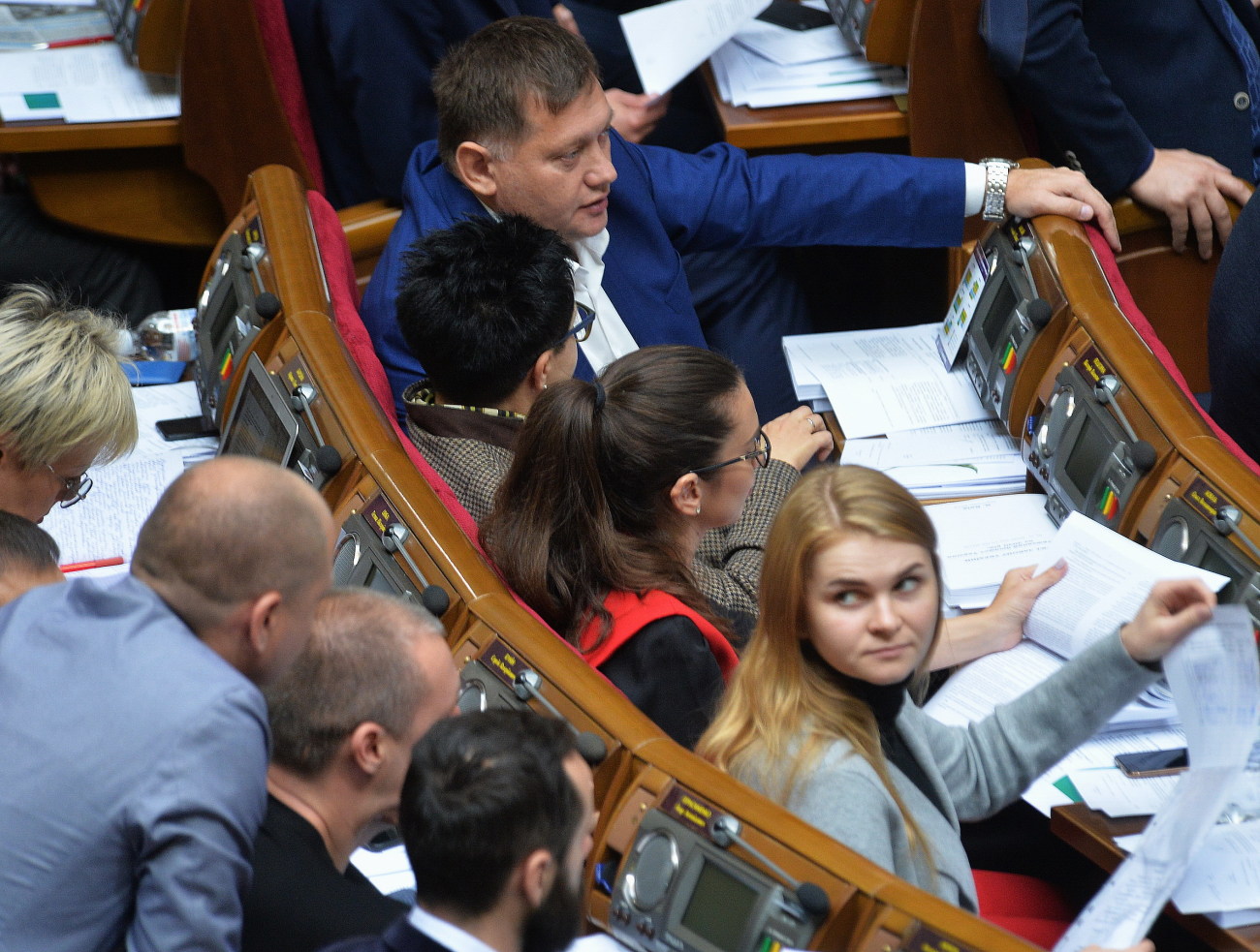 Депутаты начали рассматривать бюджет