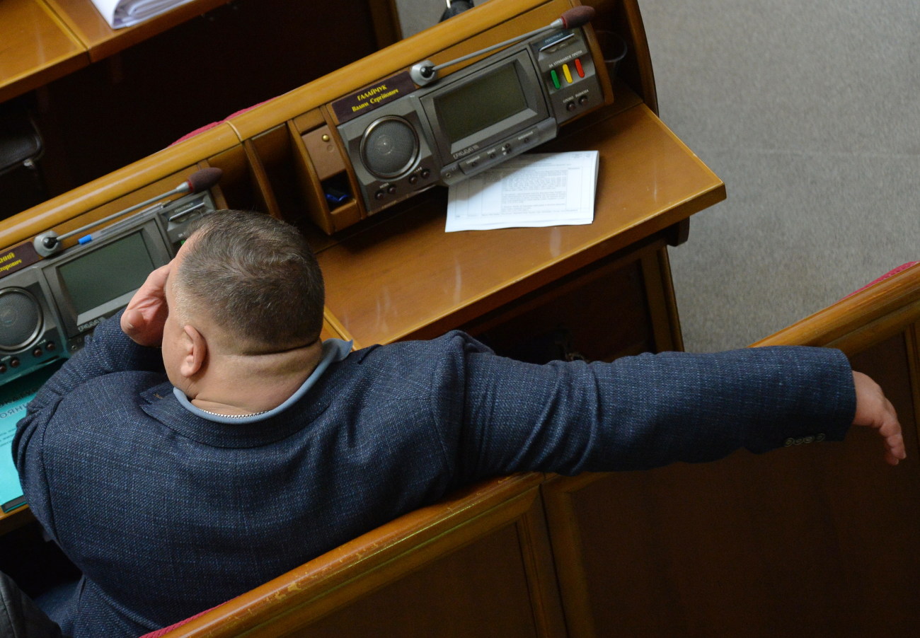 Штрафы за «кнопкодавство» загоняют депутатов в зал