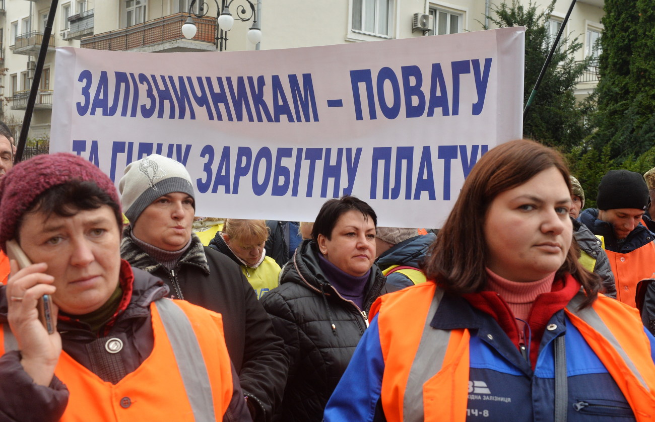 Профсоюз железнодорожников требует от Зеленского отставки Кравцова