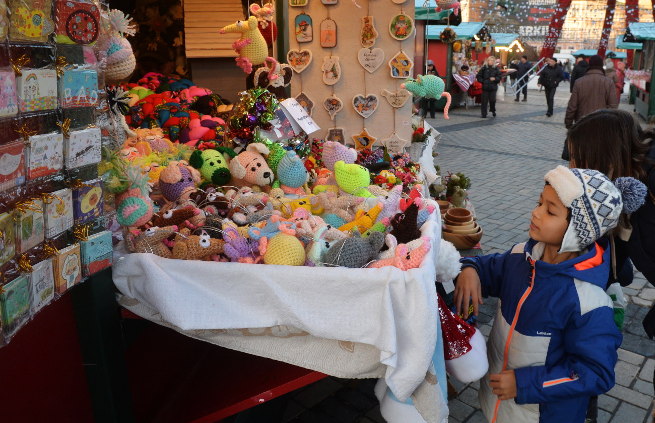 Софийская площадь в Киеве готова к старту новогодних праздников