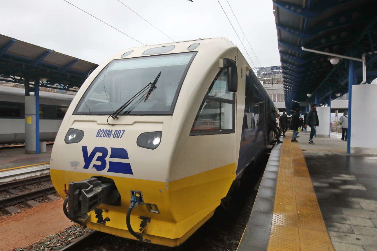 Укрзализныця запустила новый дизель-поезд на маршруте Kyiv Boryspil Express